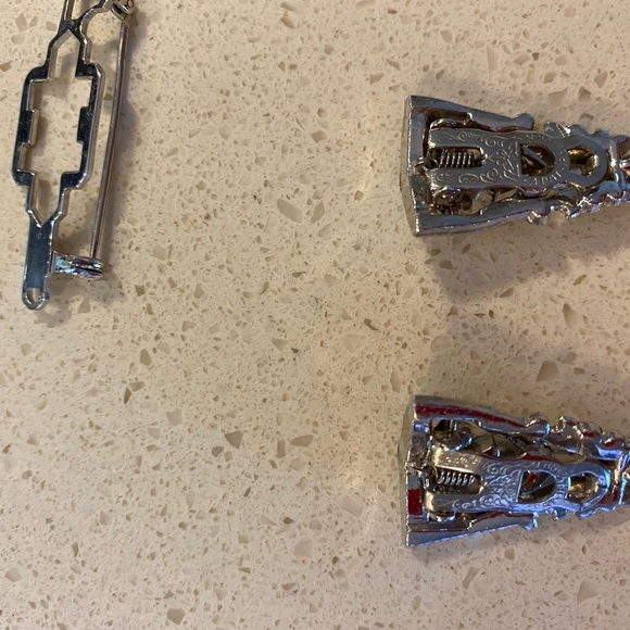 Stunning silver tone brooch can become lapel chips. This was very in big 1930’s - Picture 11 of 11